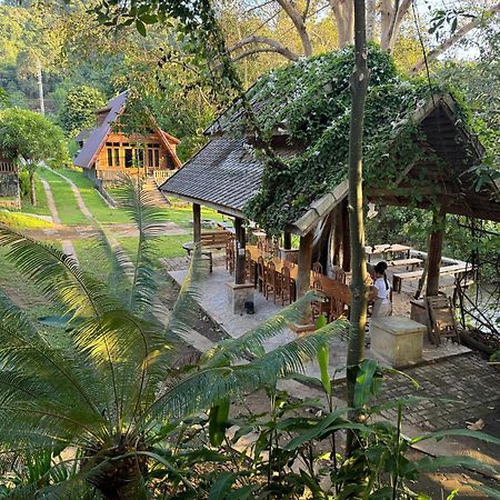 Ban Kaew Mo Ra Glamping & Restaurant Hotel Pang Mapha Eksteriør billede