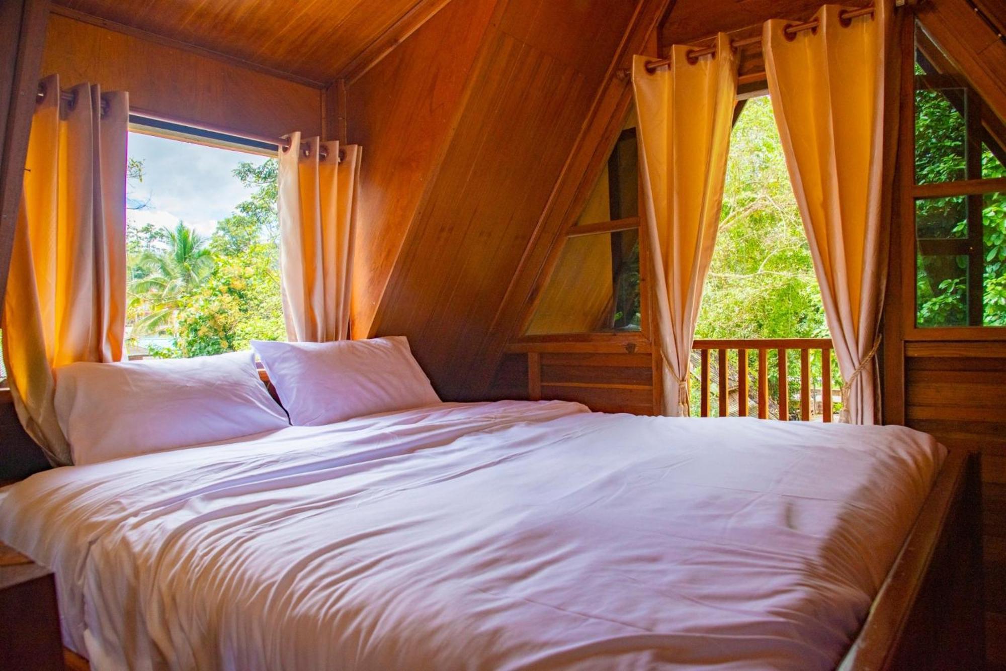 Ban Kaew Mo Ra Glamping & Restaurant Hotel Pang Mapha Eksteriør billede