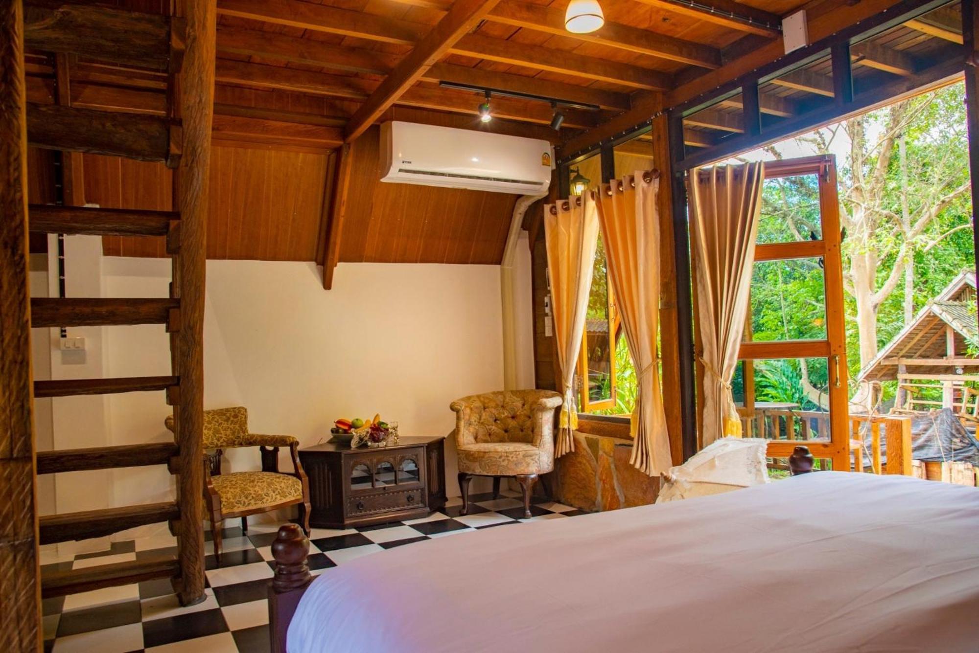 Ban Kaew Mo Ra Glamping & Restaurant Hotel Pang Mapha Eksteriør billede