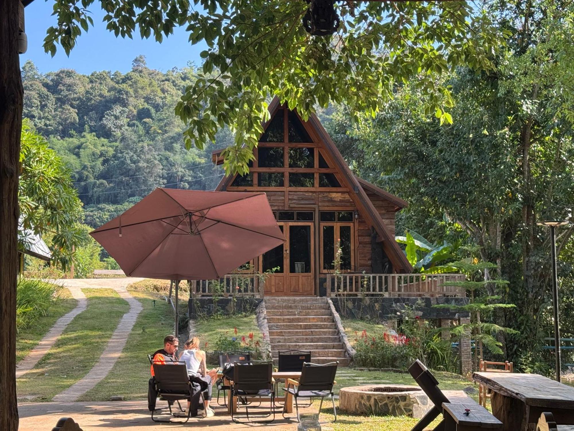 Ban Kaew Mo Ra Glamping & Restaurant Hotel Pang Mapha Eksteriør billede
