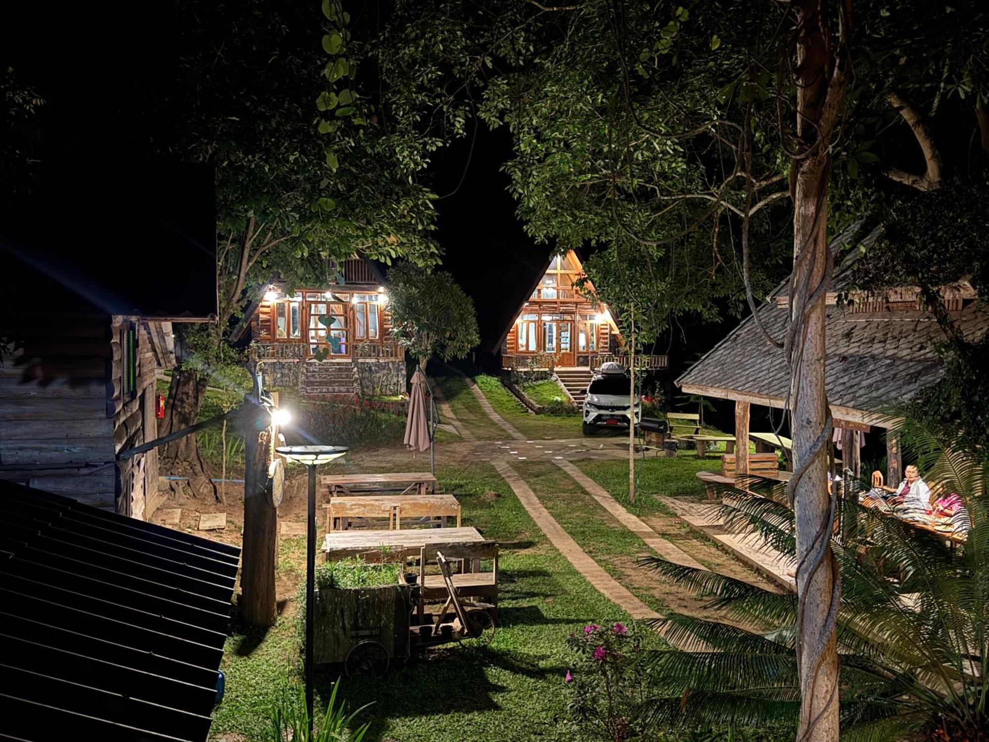 Ban Kaew Mo Ra Glamping & Restaurant Hotel Pang Mapha Eksteriør billede