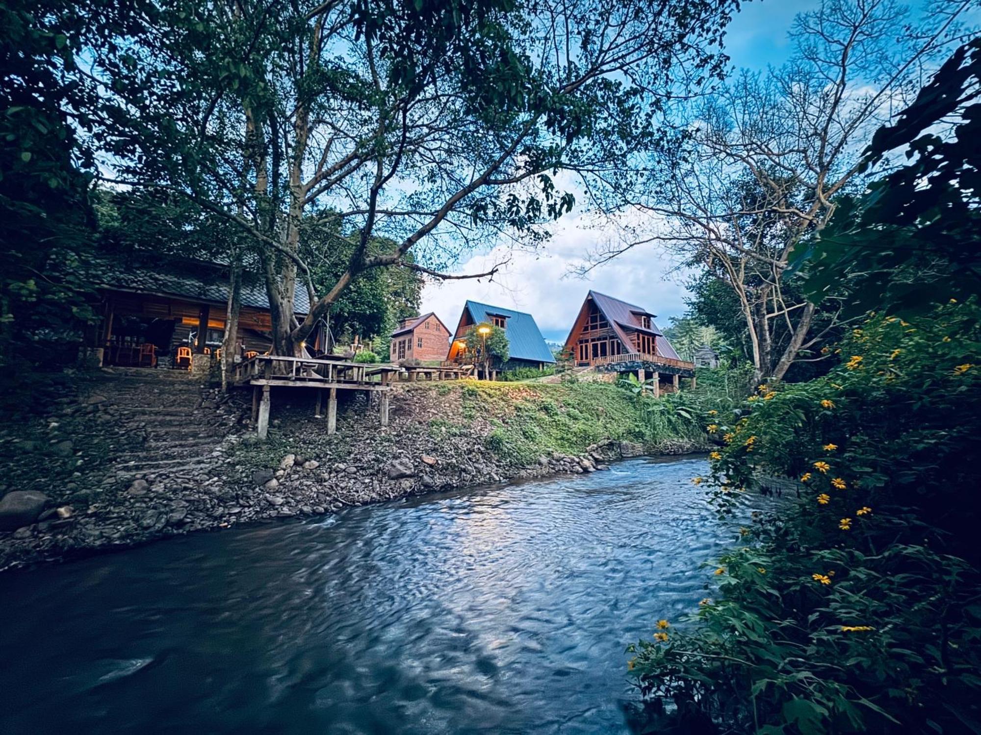 Ban Kaew Mo Ra Glamping & Restaurant Hotel Pang Mapha Eksteriør billede